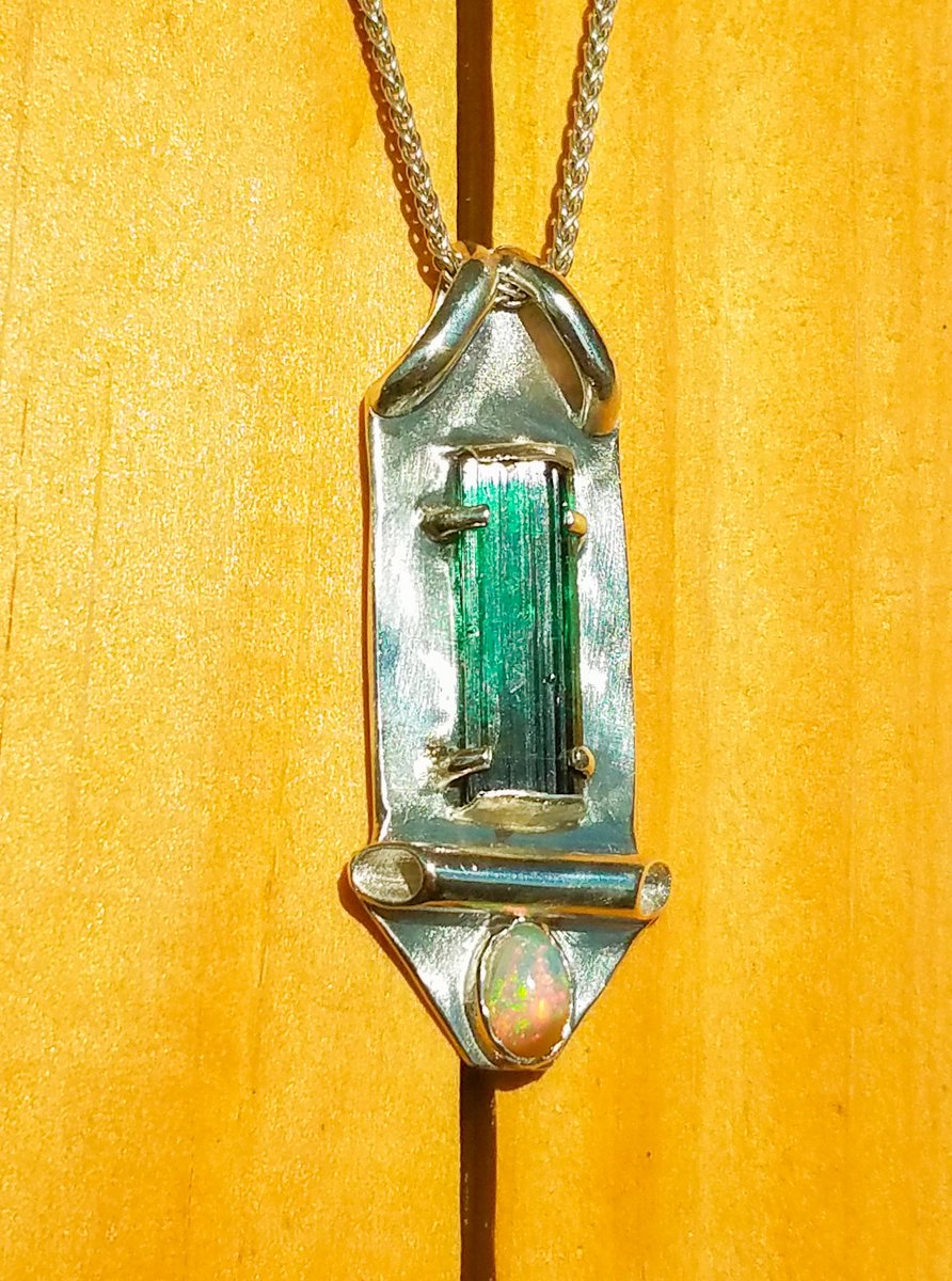 StoneFoxGems's tweet photo. New jewelry I made #tourmaline #tourmalinejewelry #jewelry #pendant #silver #SterlingSilver #gemstonejewelry #opal #necklace https://t.co/dpZj2HfLcv