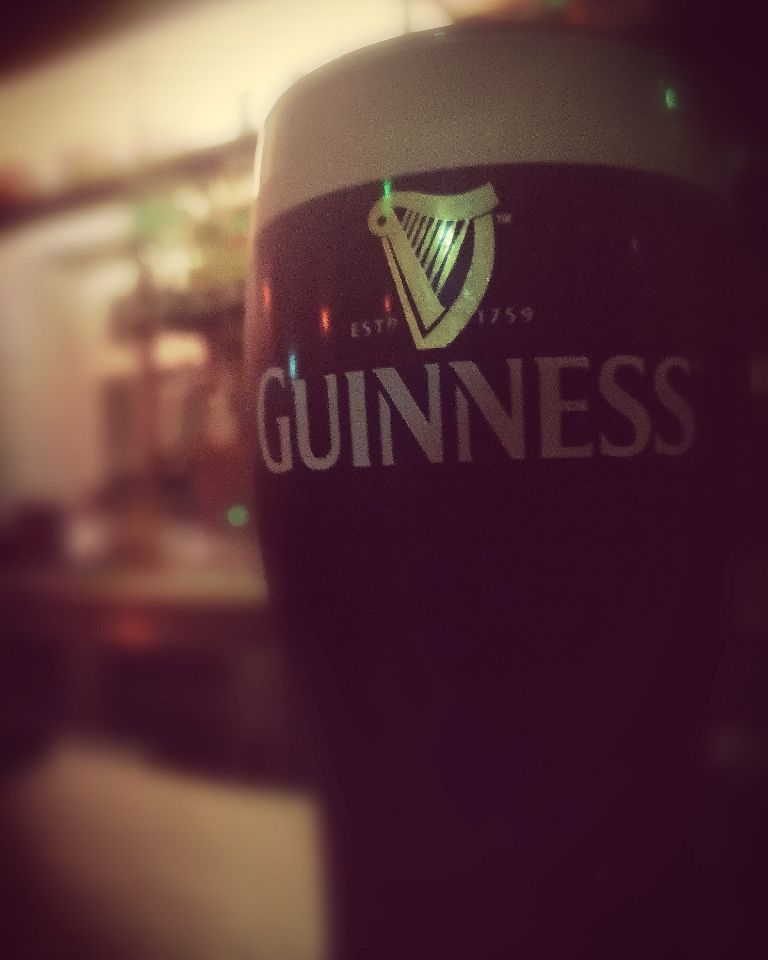 Blizzards? Windy? Wintry night? Come to Connollys and Sarah will pour you a pint of plain or heat up a toddy for you. #kinvaraproud #connollysseisuns