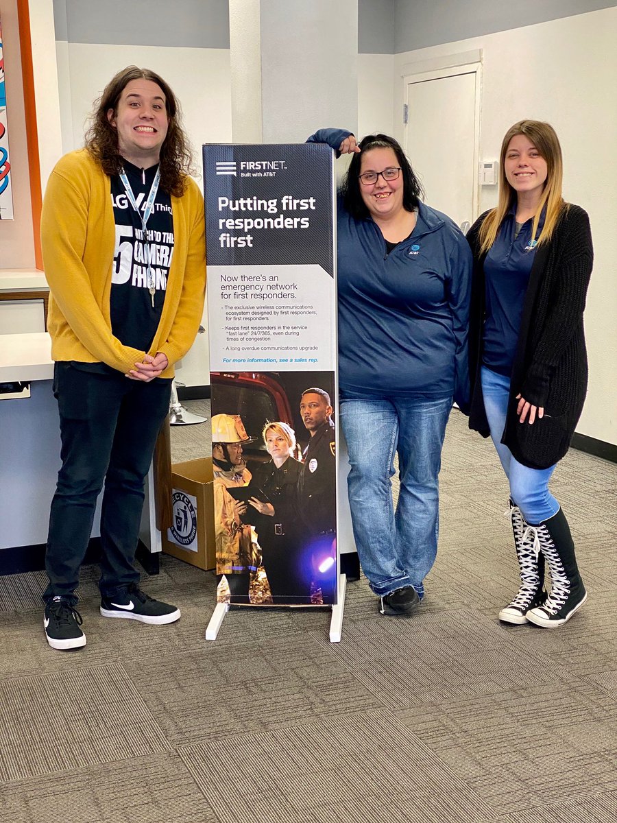 angel_davis18's tweet photo. My Tuesday morning consisted of coffee, donuts, and FirstNet training with friendly and talented people!!! Now we’re equipped to slay this day! 💪🏼 Also, Happy Birthday to my girl Cassandra!! #letsgooooo #FirstNet #intheknow #ARpartners #Miami #Prime https://t.co/brJcbJaVaR