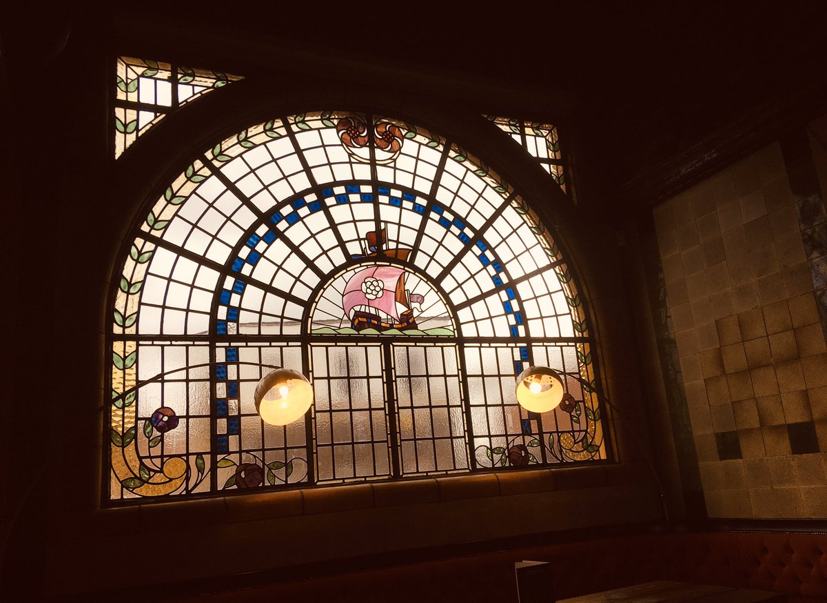 Authenticlash's tweet image. #pub #gems #jewellery-quarter #Birmingham #city-gems #art