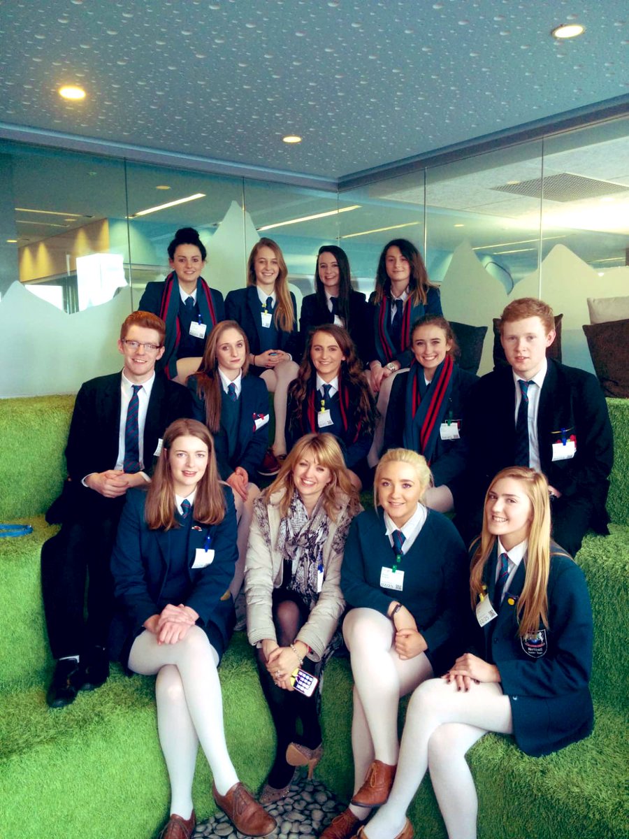 MrsDMorrow's tweet photo. Thanks for the #memorytext @coach_toe_knee! Five years since #BA Business Studies took a field trip to @Google #Dublin at least 6️⃣of these folk now working in #professional services or #tech enabled roles! #formerstudents https://t.co/udm5kG1Xho