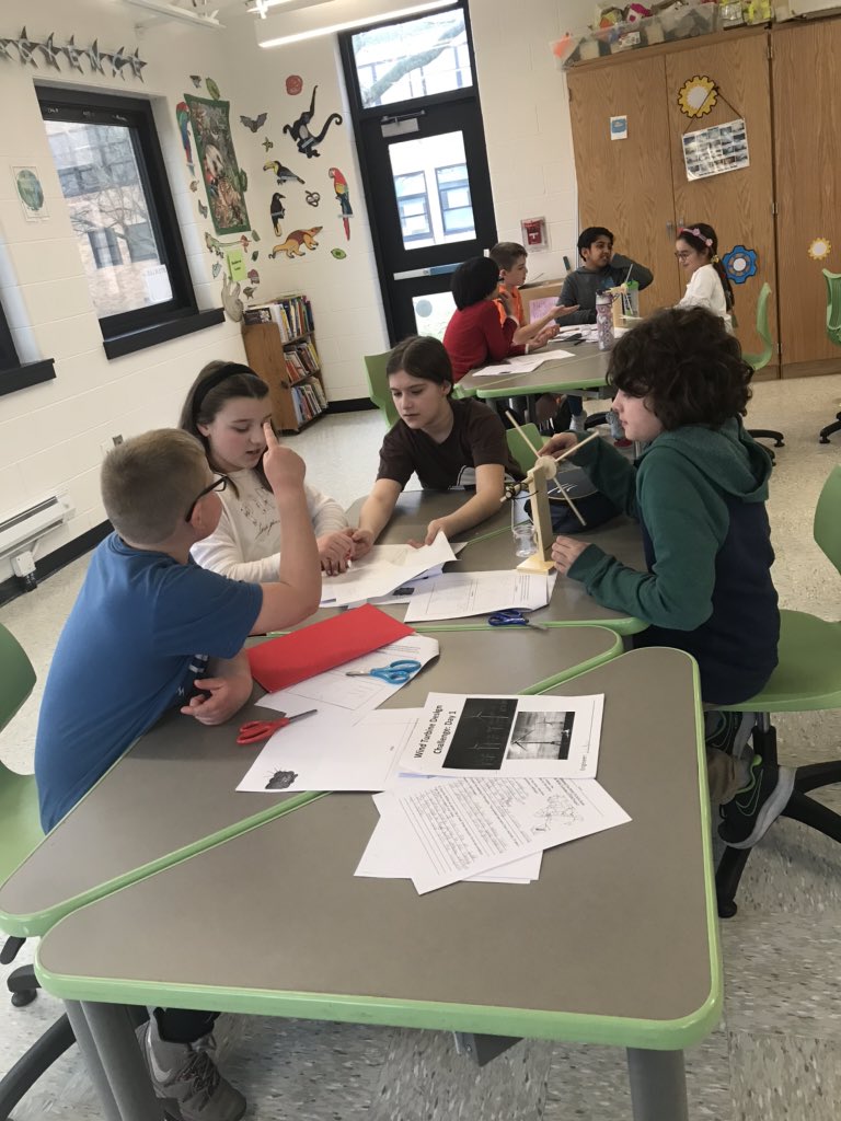 EWHALEN14's tweet photo. 5th grade Stem...wind turbine models are underway! #WeAreBethpage #BethpageUFSD #CCS_Stem #CCSBethpage @MspenceBUFSD @DschneiderBUFSD @EDifiglia https://t.co/asg9ubcs1z