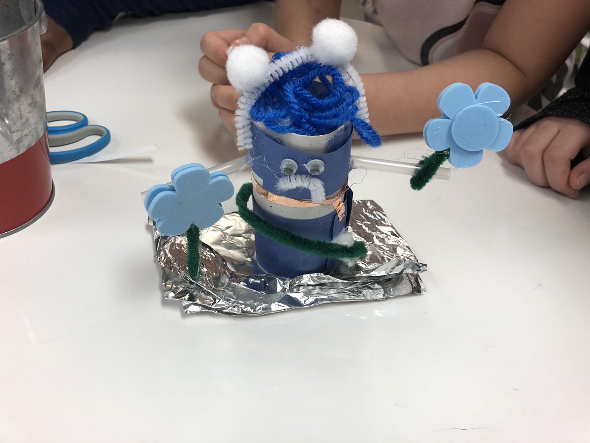 jsharbin1's tweet photo. @BBCMES 4th graders have been challenged to design, create, and program an interactive, talking doll or robot inspired by the book, Doll-E 1.0. @ScratchEdTeam @scratch @makeymakey @TCBOE #ShakeUpLearning #TheLightbulbLab @AMSTI_UM @ShakeUpLearning https://t.co/jKktaLi0aE