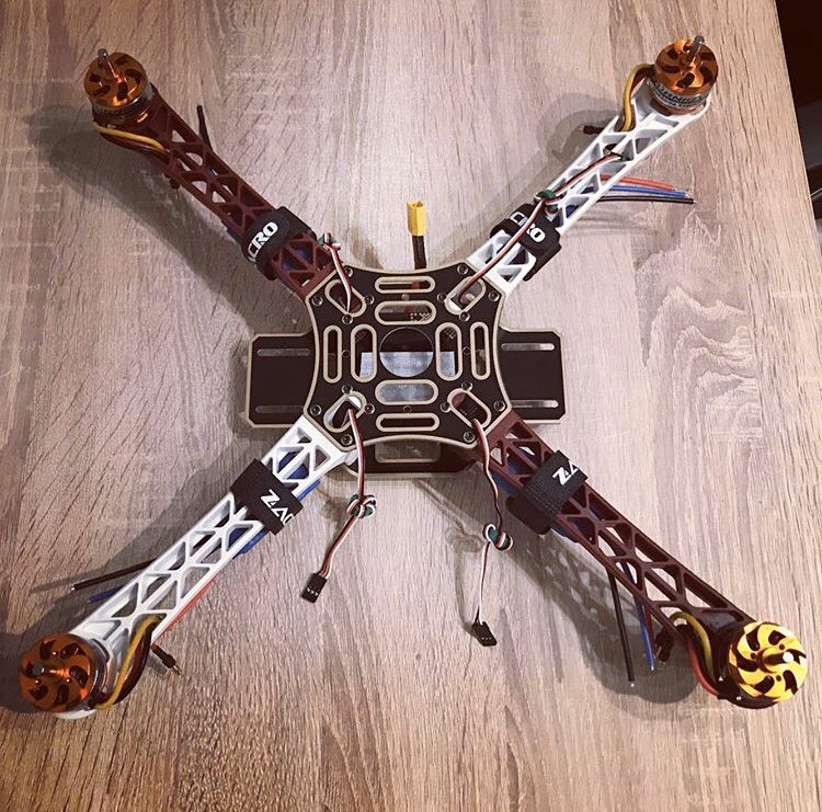 DanielTrumpp's tweet image. Project „Build your own smart connected home drone“ step 1: Assemble the frame and connect motors with ESCs #makeriot #makerspace #drone #smartdrone #smartdrones #diyelectronics #diy #iot #maker instagram.com/p/B7ZanQXi3ne/