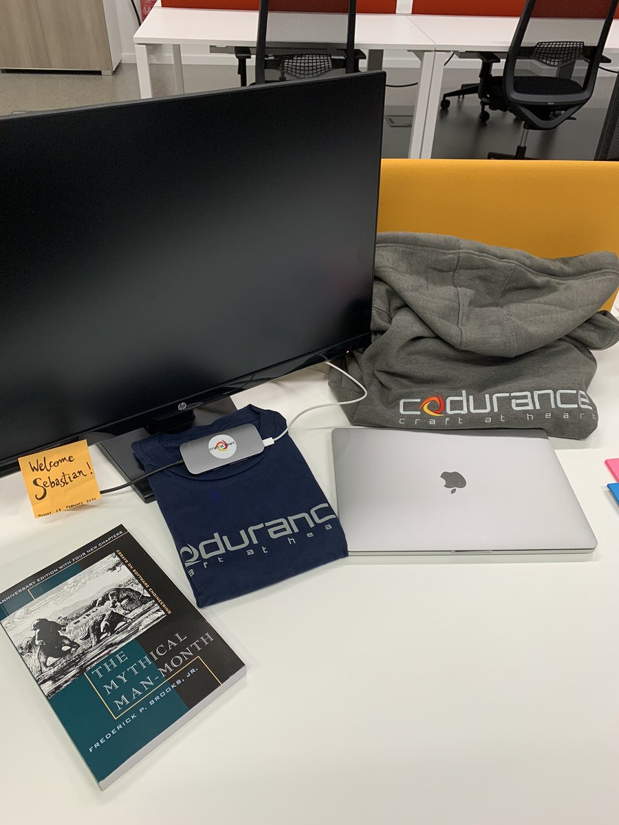 codurance_ES's tweet photo. Todo listo para recibir a un nuevo craftsperson en el equipo. Welcome Sebastian!! 🤓 #craftatheart #codurance https://t.co/d6qOQRZqFN