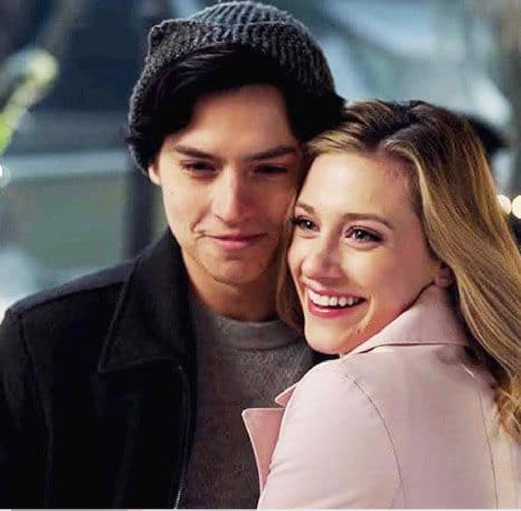 ships_polls's tweet photo. ROUND 1-Favourite Canon Ship
(3 hours to vote)

RT FOR Sanvers
LIKE FOR Bughead https://t.co/wsGdScQc6g