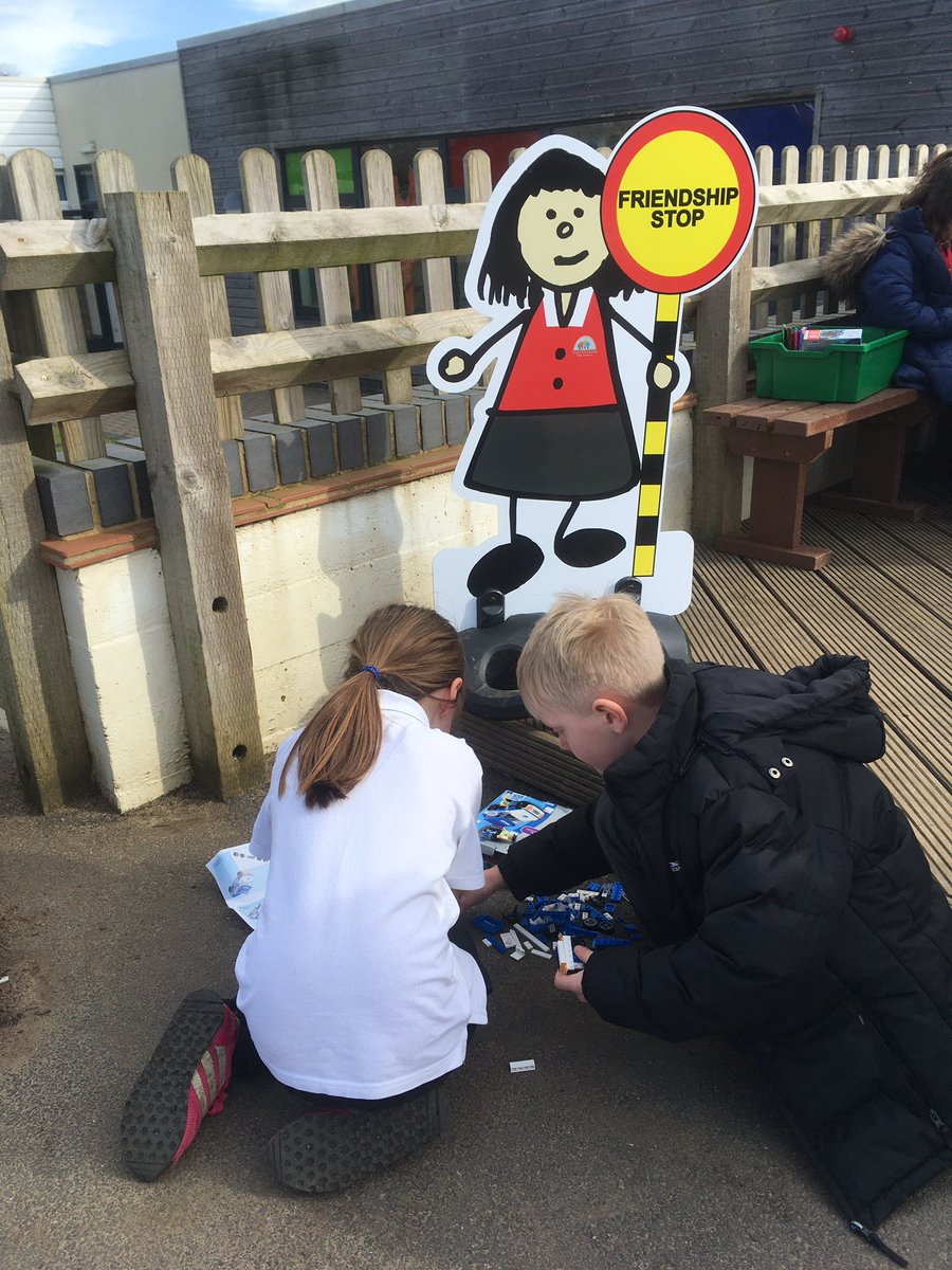 BrookeHill_ELSA's tweet photo. Our new Friendship Stop and outdoor sensory box was a huge success today. Some children enjoyed playing with the Lego and play dough whilst others chose to colour. #schoolelsa #wellbeing https://t.co/29Gs7jq48y