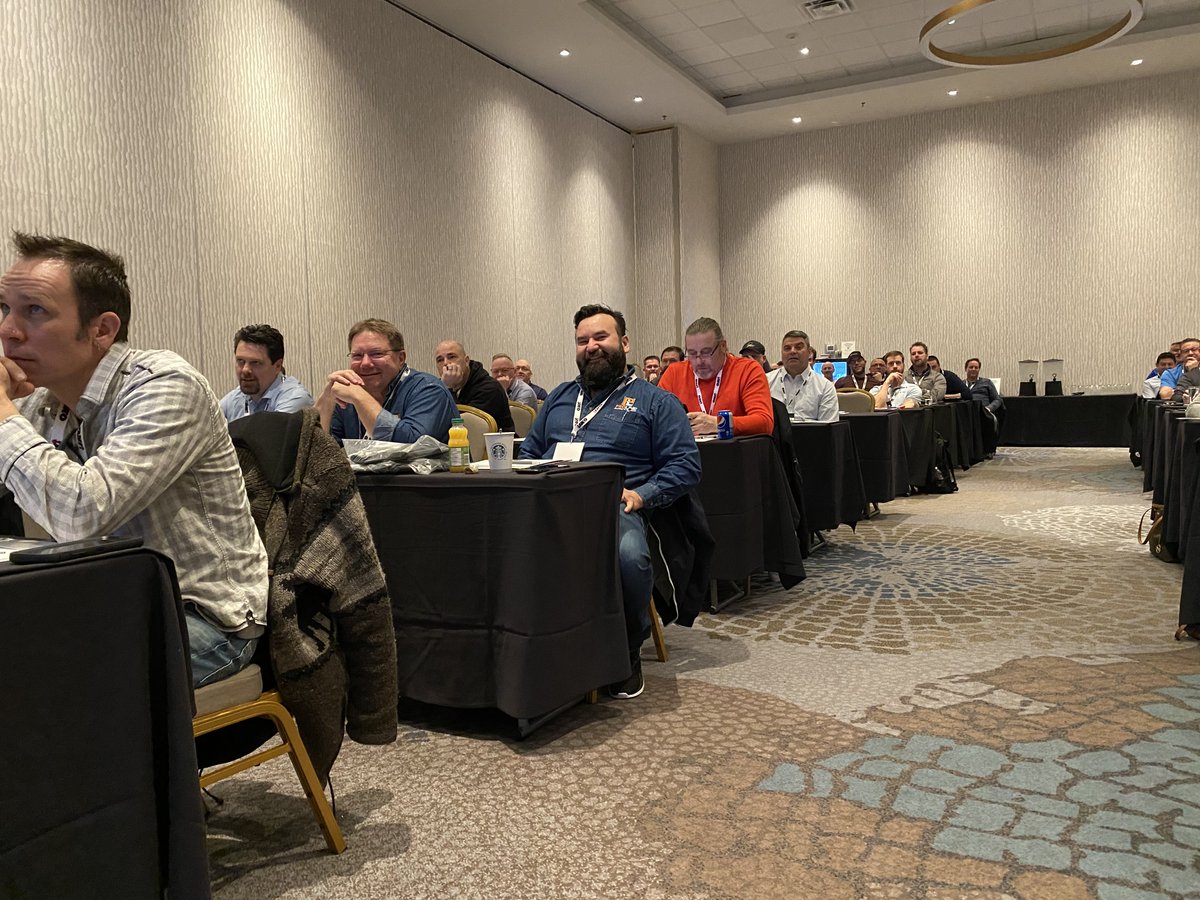 IKORoofing's tweet image. It&apos;s a packed house in Calgary for the latest @IKORoofing  #ProfitPower. 

Great to see so many roofers making it out this winter to put a little power behind their profits. #RoofingElevated