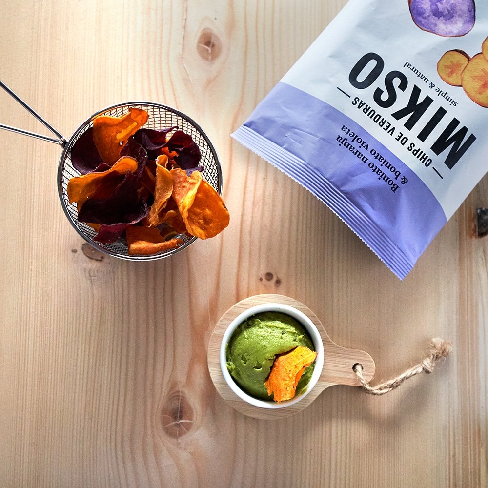MIKSOChips's tweet photo. Mikso de boniato, nos encantan!! 
. 
. 
⁠Mikso de moniato, ens encanten !!
. 
. 

#xipsdeverdures #instafood #gourmet #healthychips #herlthyfood  #singluten #glutenfree #sensegluten  ⁠#glutenfree, #lactosefree #helathysnacks  #veganfriendly #vegetarianfood   #veggies https://t.co/vpcvfYR6SH