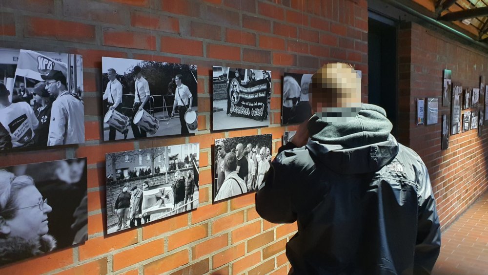 „K(r)ampf gegen Rechts“: Aktivisten besuchen peinliche Ausstellung im DKH in Dortmund!

logr.org/agdowest/2020/… #nonazisdo? #wirhabenallesimBlick