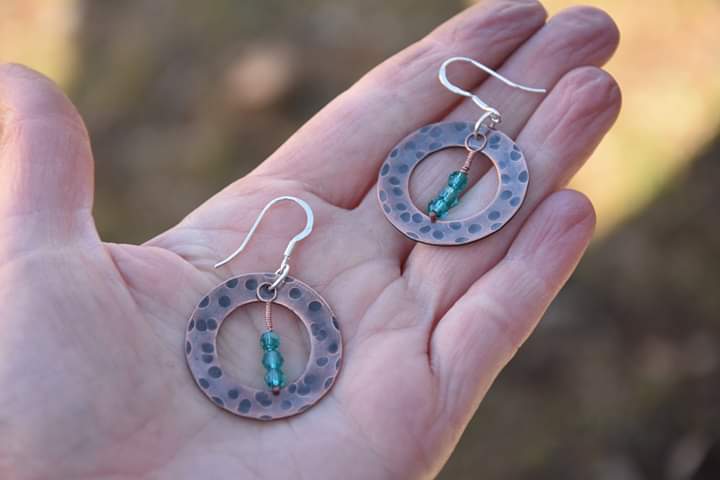 StargazeyJ's tweet photo. New earrings made with Swarovski crystal, copper and set as usual with sterling silver ear-wires. I actually managed to upload them to my Etsy shop at the same time as posting on Twitter! I'm not usually that organised, so going to pat myself on the back right now.. 😂 https://t.co/fOmwsOxnLu
