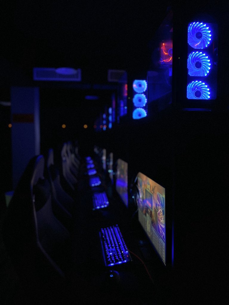 jlvis_kenshiro's tweet photo. Level nine gaming center
Follow our Instagram page for more details: https://t.co/CChimdjoZs
And yes it’s @yasirblues face everywhere https://t.co/FXLsGTd7IJ