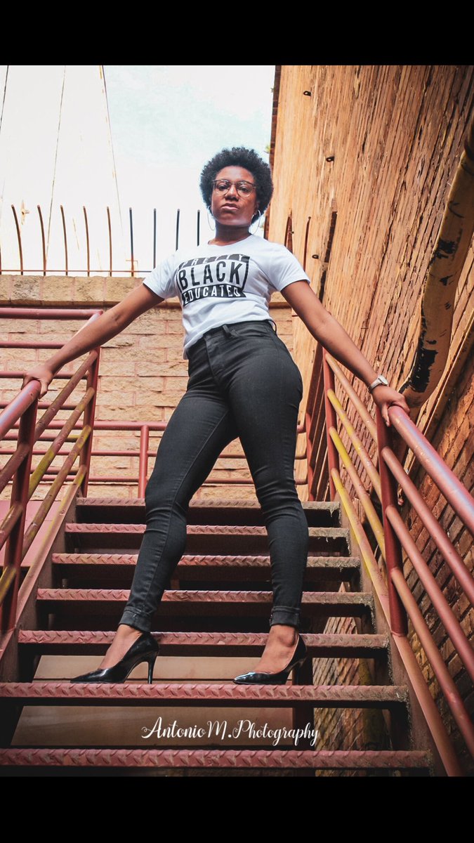 ToneyMs's tweet photo. Had to Regain My Confidence Back ! I’m Back like , I never Left !! On a New Journey & I want Thank God For Every Opportunity. New Model Alert 🚨.. #TuesdayMotivation #BlackGirlsRock #BlackGirlMagic #confidence #naturalhair #NaturalBeauty #GodIsGood #Alfro #curlyhair https://t.co/RBwp4p9fBg