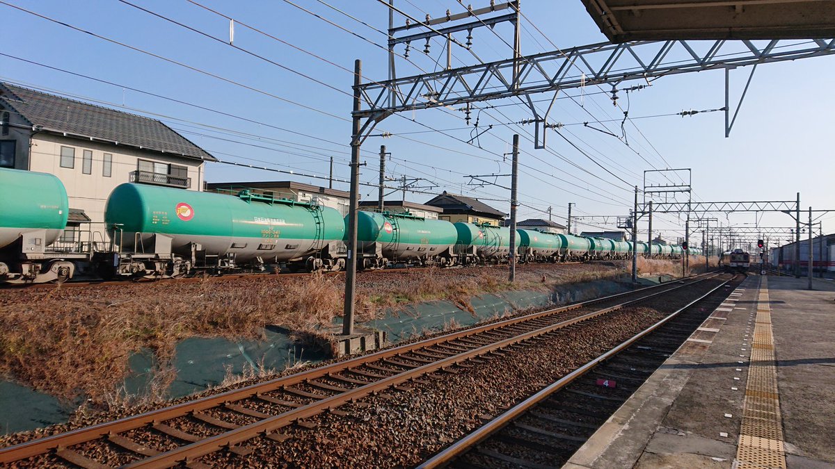 bonio7903's tweet photo. JONET松本油槽所(南松本)へ向かう石油輸送貨物
#jr貨物
#df200
#タキ1000
#日本石油輸送
#jonet
#ジャパンオイルネットワーク
#松本油槽所
近鉄益生駅ホーム📷パシャ https://t.co/pvvfxv1Hjq