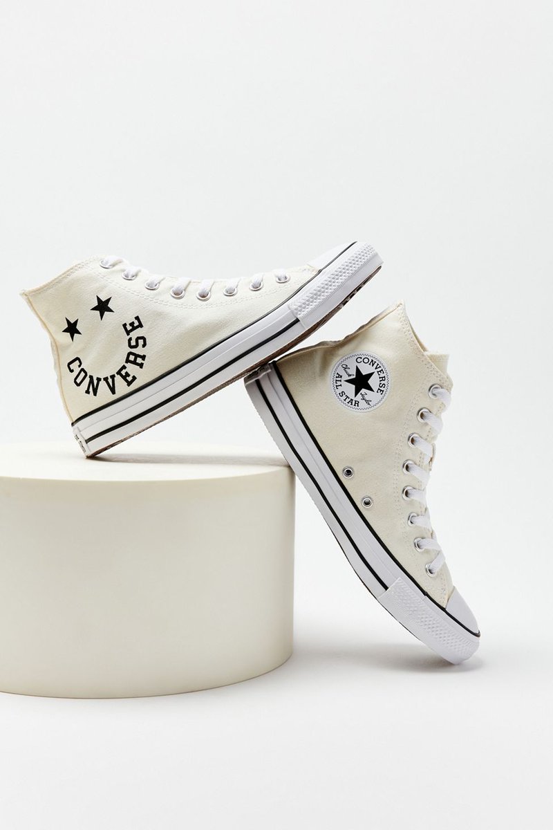 urban outfitters converse
