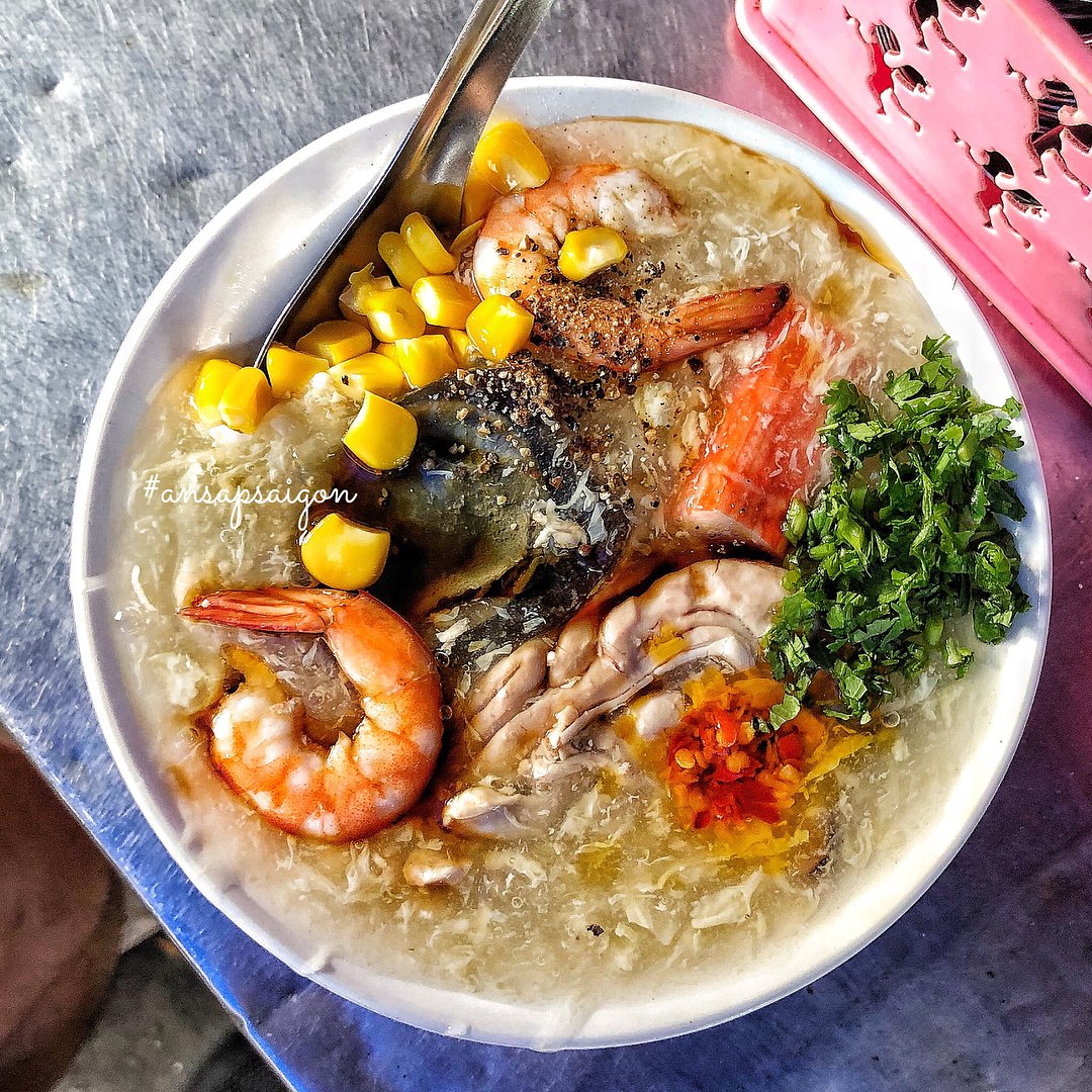 _mielf's tweet photo. 1 tô súp cua full topping như này là mơ ước bấy lâu nhưng vẫn chưa được ăn 
#ApologizeToVietNam
#KoreansStopLying
#표준말투와_내말투를_비교해보자 https://t.co/KRSzeiYae8