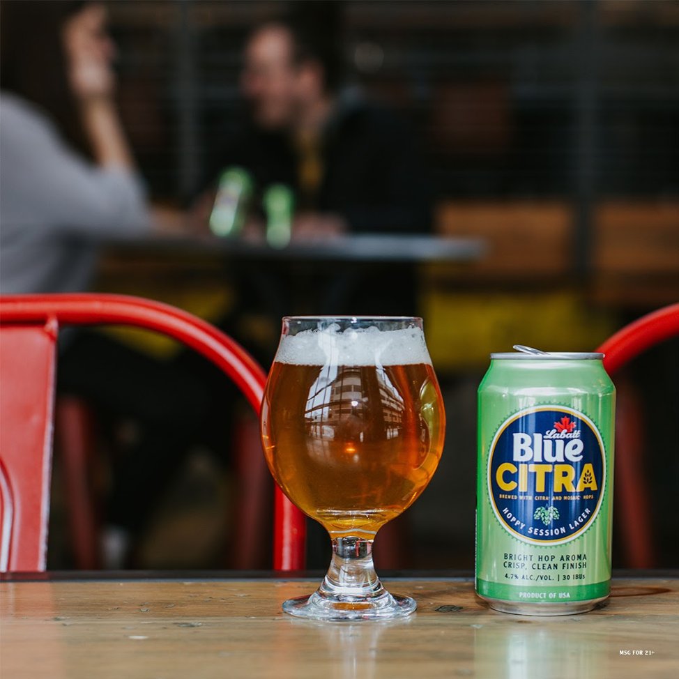 LabattUSA's tweet photo. Hoppy AND Refreshing?! It’s a #Beeracle https://t.co/YyB9NGccJU