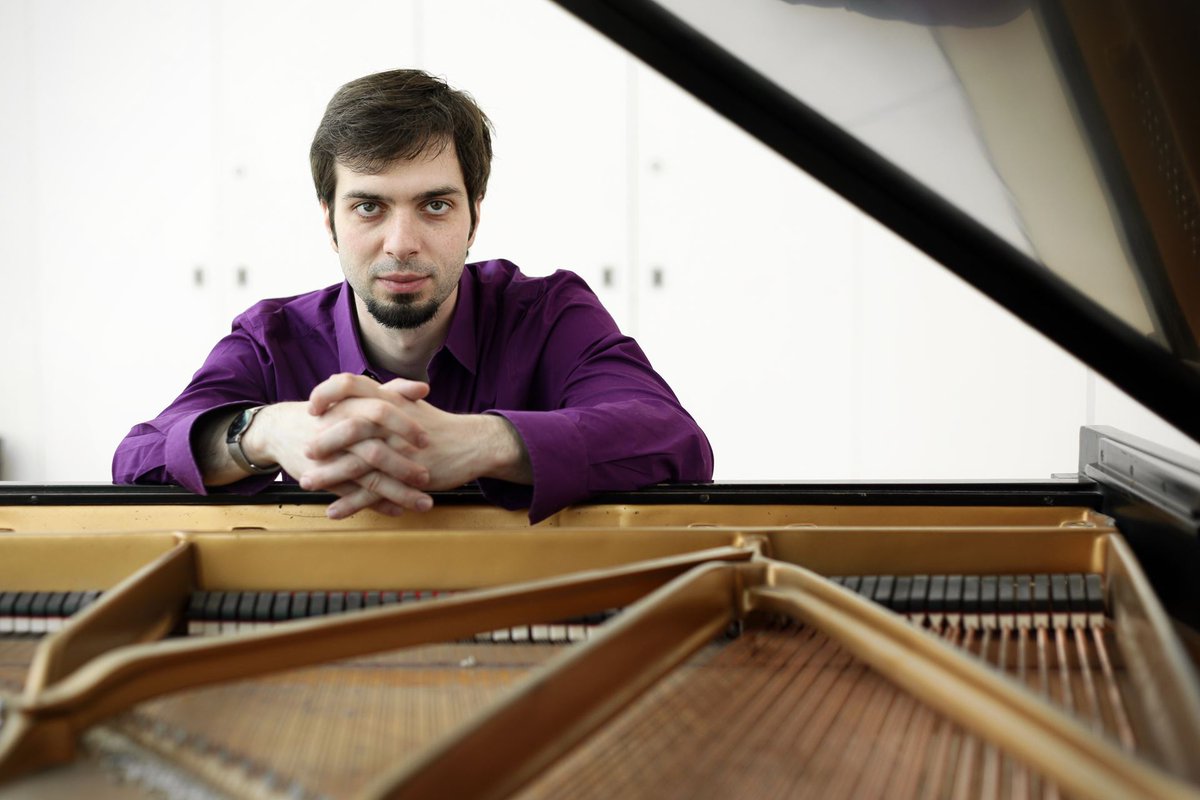 Join the <a href="/artsclubdc/">Arts Club of Washington</a> on 2/27 for the Thursday Backstage Lounge, featuring Chris Ziemba. This event is open to the public. Tickets are $20/members and $25/public. For details, visit artsclubofwashington.org/events/details….