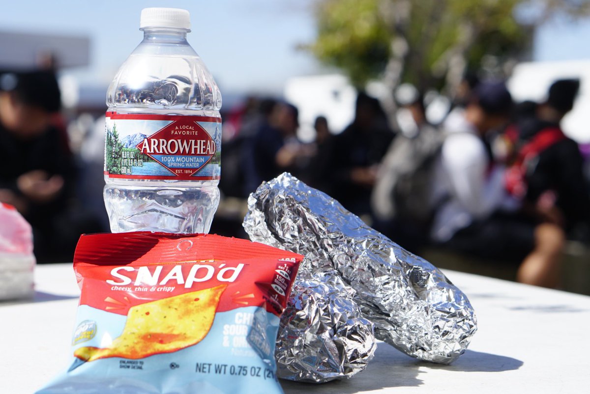Walnut_Mustangs's tweet photo. Shoutout to roughly 500 of our seniors who met or exceeded standards on the SBAC test last year.
๐ญ @WalnutHigh_ASB rewarded them with a hot dog lunch today for their stellar scores!
#WalnutPride | #SBACTesting https://t.co/I81QtdfErt
