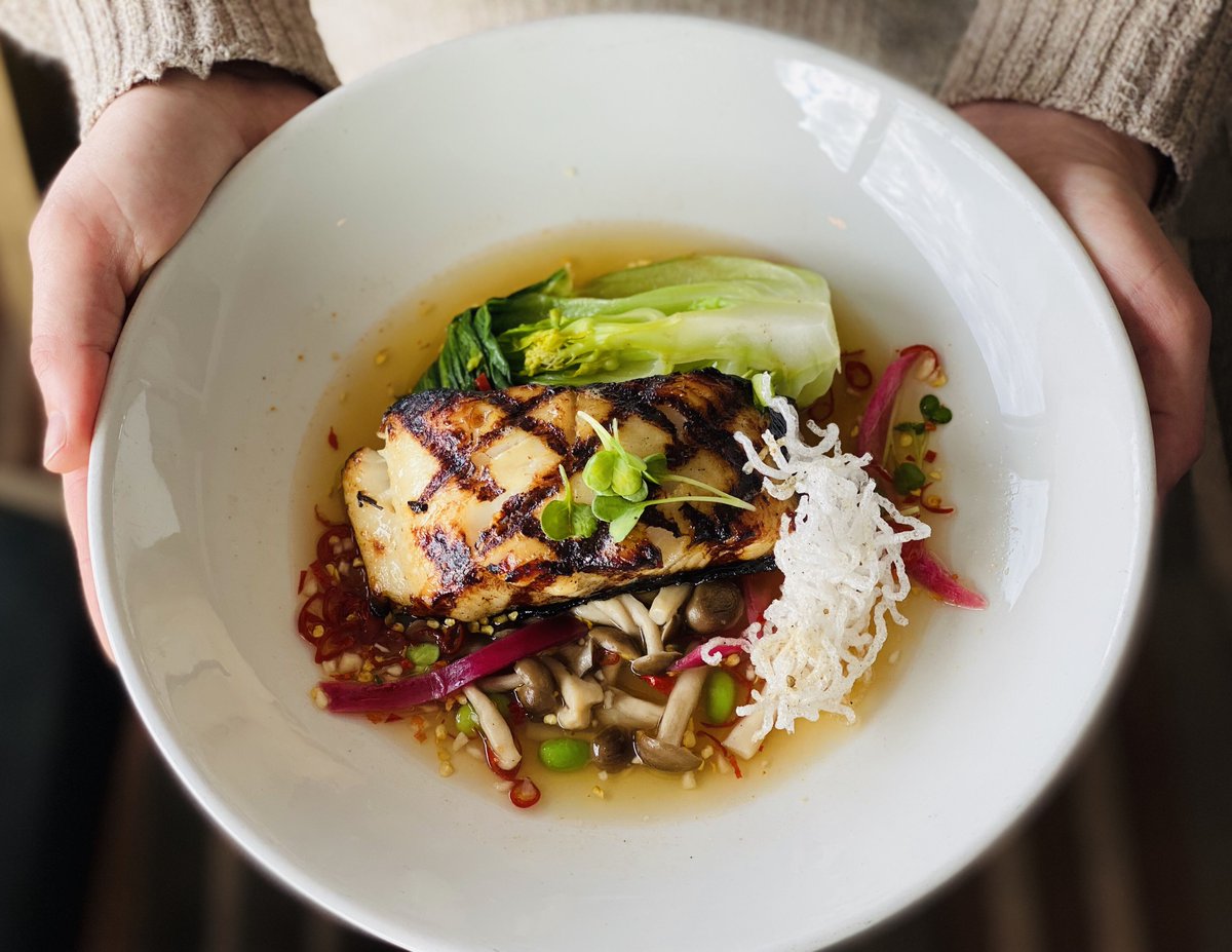 Seattle DINING! tweet media