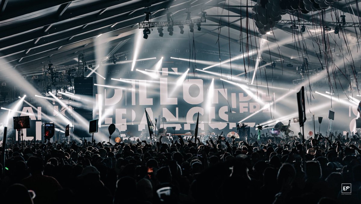 festpopusa's tweet photo. Ringing in the new decade &amp; dancing the night away at Decadence Arizona was one for the books. The two-day immersive festival welcomed electronic dance music fans from all across the country to experience 28 world-renowned artists.  ##DecadenceArizona #AC https://t.co/93LrUm1gzr https://t.co/Y8b4YVK8Rr