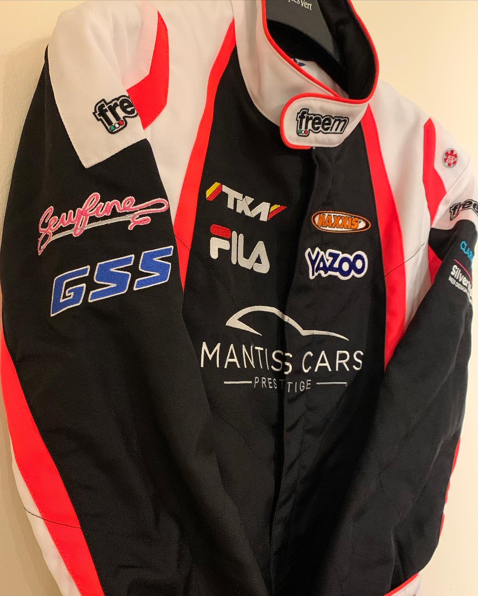 JDannRacing's tweet photo. New @FreeMUK suit looking 🤩 with all my sponsors for the 2020 season. Thank you guys for helping me to get on the grid for this season.
#JD62 #ready #racing #motosport #fila #yazoo #mantiscars #GSS #clark&Eves #silvermonkey #marketing #teamworkmakesthedreamwork #😍 #🏁#website https://t.co/Qgo3yFNyd8