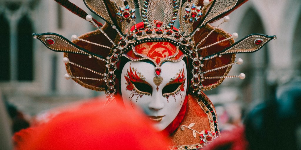 drinkplanetH2O's tweet photo. Happy Fat Tuesday! Have fun out there and be safe! #mardigras2020 https://t.co/LPH6q0kSdP