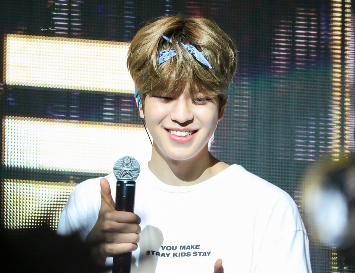 — 200225  ↳ day 56 of 366 [♡]; dear seungmin, thank you so much for being my safe and happy place, the past few days were really hard for me to go through but you never fail to put a smile on my face, i love you from the bottom of my heart my little guardian angel