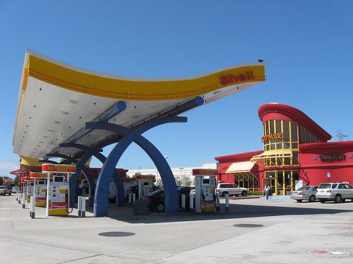 P1BM0's tweet photo. you: gwen why are you crying?
me, crying: why isn’t every building googie style architecture!! https://t.co/ULAbjEpLFq
