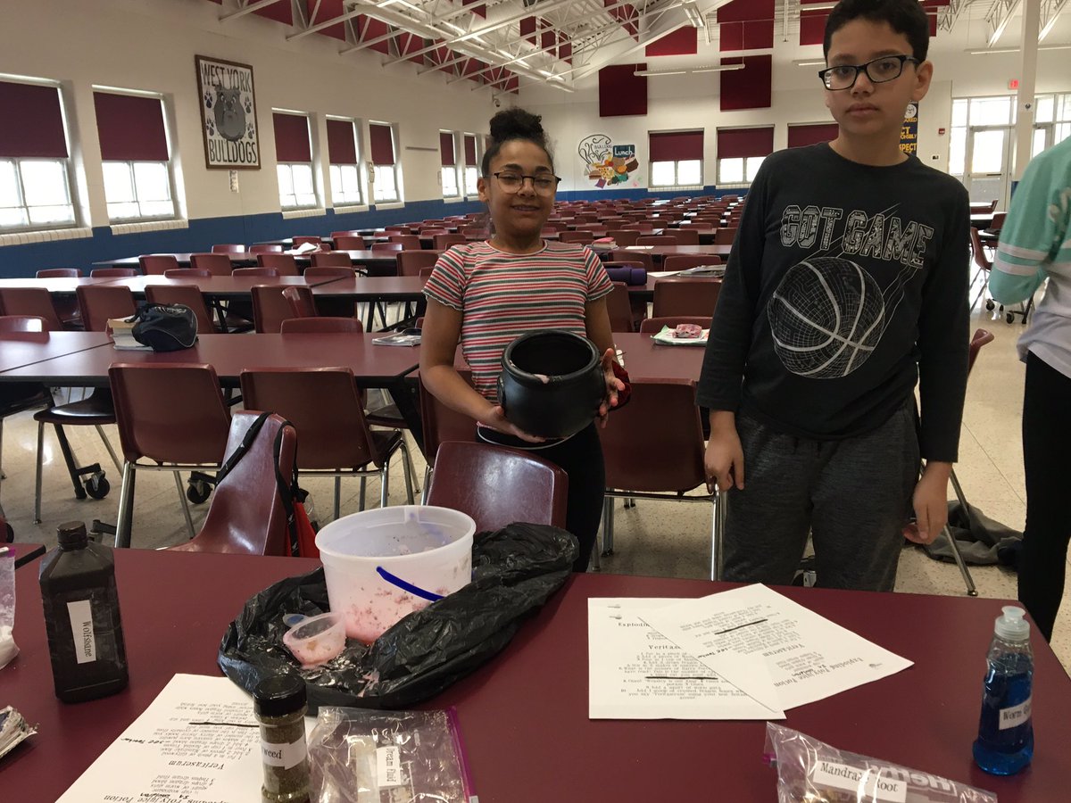 West York Middle School students enjoying “potion making” class in Hogwarts club during bulldog block. #wyproud