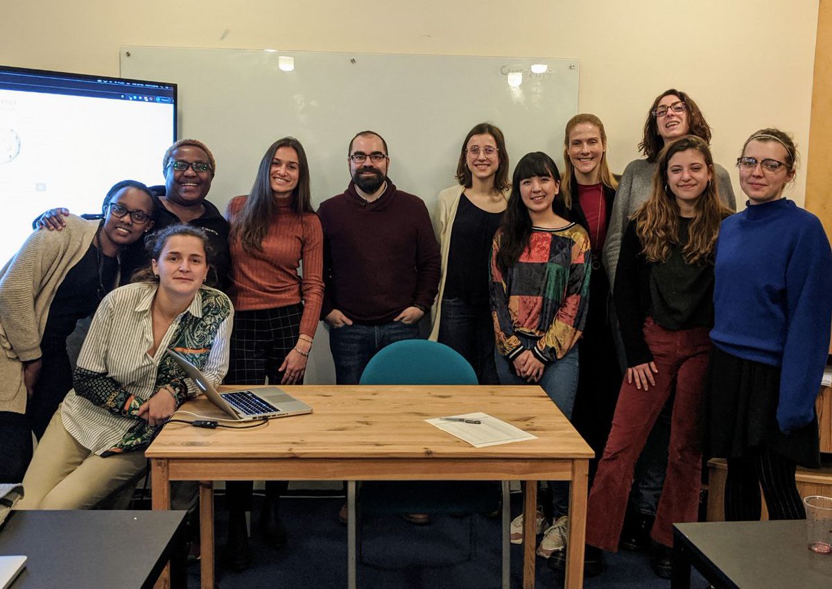 Hoy estuvimos en Barcelona junto a @_CodeOp en un encuentro sobre nuevas tecnologías, Wikipedia y brecha de género. #WikiGenderGap