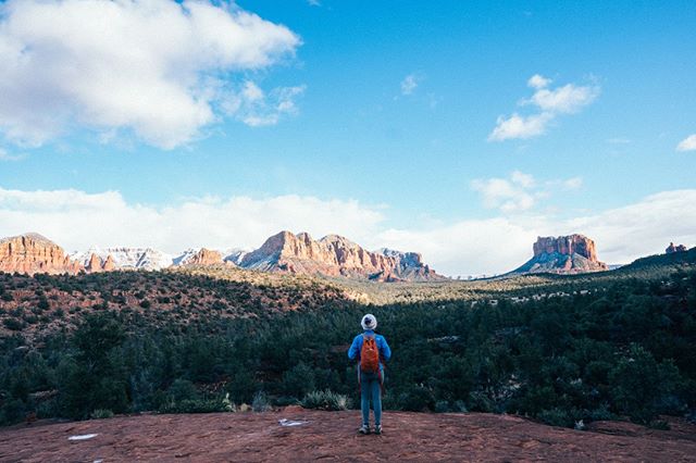 hikercrate's tweet photo. Its worth it.
.
.
.
.
.
#peoplewhohike #52hikechallenge2020 #hiking #hikingadventures #getoutside #amongthewild #whyihike #getoutstayout #optoutside #rei1440project #seekthetrails #thegreatoutdoors #52hikechallenge #womenwhohike #hikercrate #werehikers #modernhiker #idhikethat #s https://t.co/U9Q8VXfI5Y