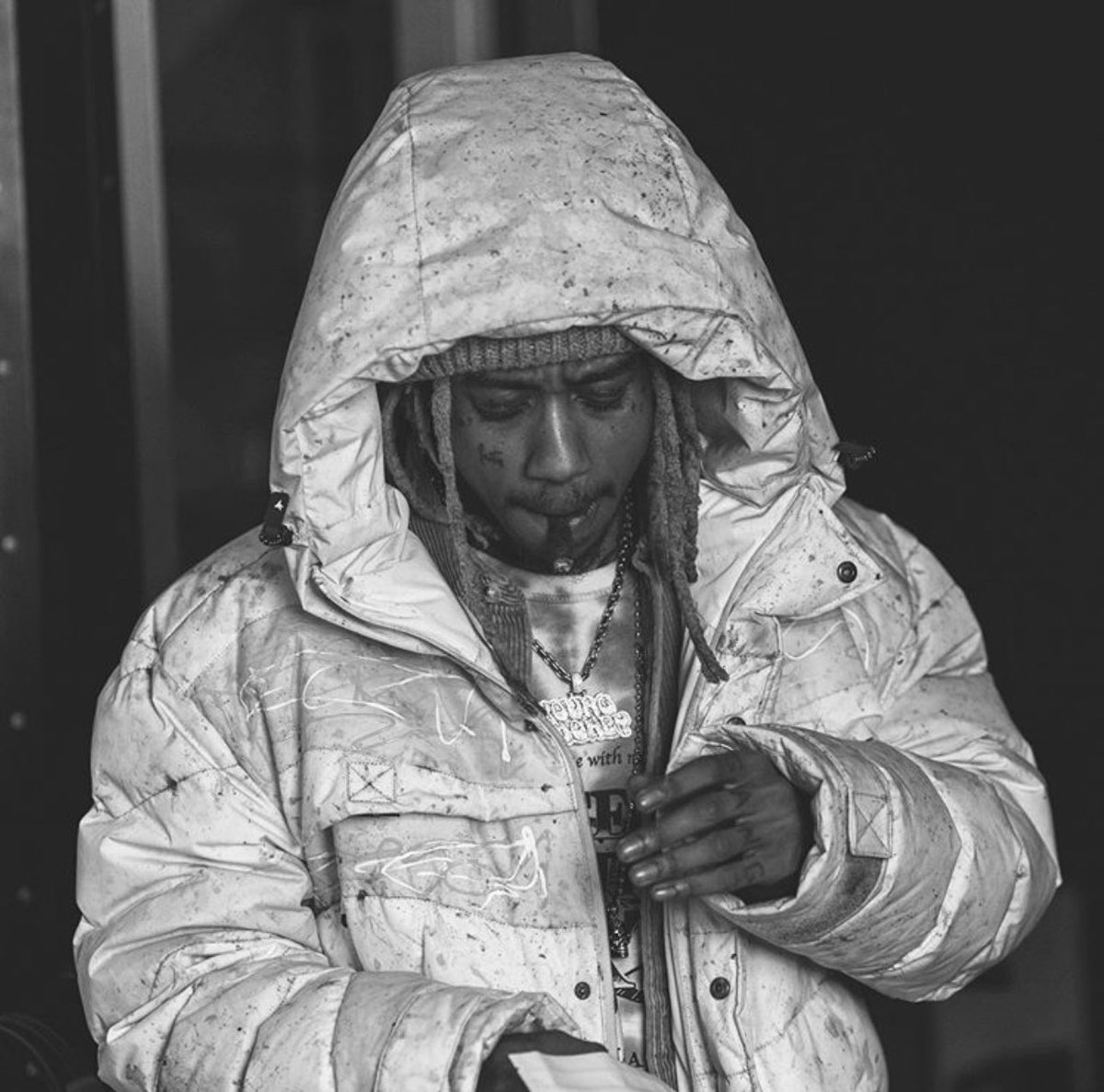 youngmoney's tweet image. It’s #MULA baby, know ya heard me 🤑 #BallHard #Funeral #YoungMoney #NewMoney #YoungCarter 💪