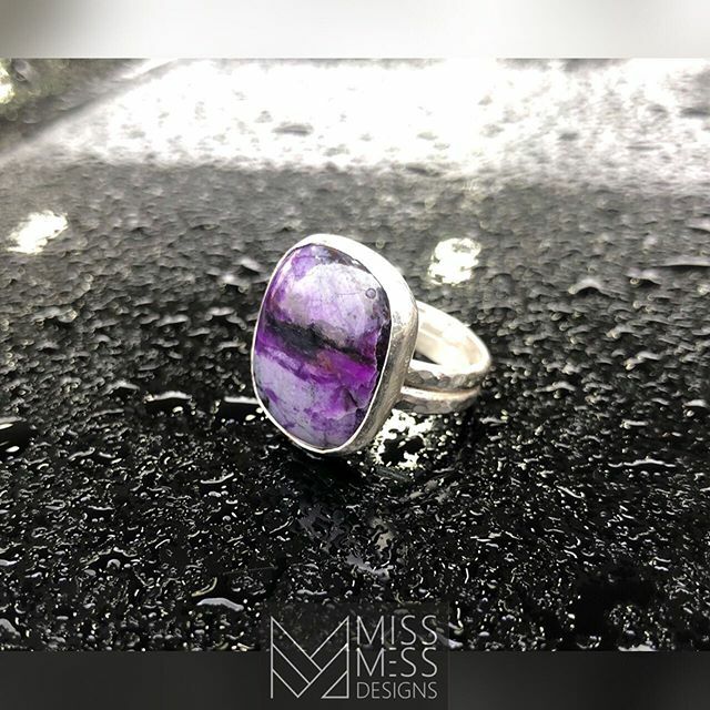 MissMessDesigns's tweet photo. Sugelite &amp; Sterling Silver 🔮💜 MISS MESS IG HASHTAGS

#missmessdesigns #jessthejeweller #makesomething #madeinthemidwest #madenotmanufactured #handmadejewelry #stlstyle #stlartist #indiebiz #hammeredandforged #solopreneur #shoplocal #stlouis #nofilter… https://t.co/9ptsobvqn0 https://t.co/kfq1POdJxB