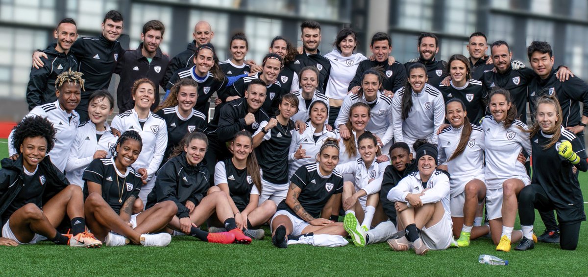 ⓜⓒⓕⓕ 🏆👑🙌 #CopadelaReina
👊 Serán 11 sobre el césped pero tendrán detrás todos los corazones de la familia más grande del fútbol femenino
#VamosMiMadrid 🏆🤍⚪️
#MadridCFFSevilla🔛💪
🏟 Matapiñonera ⏱ 17:00