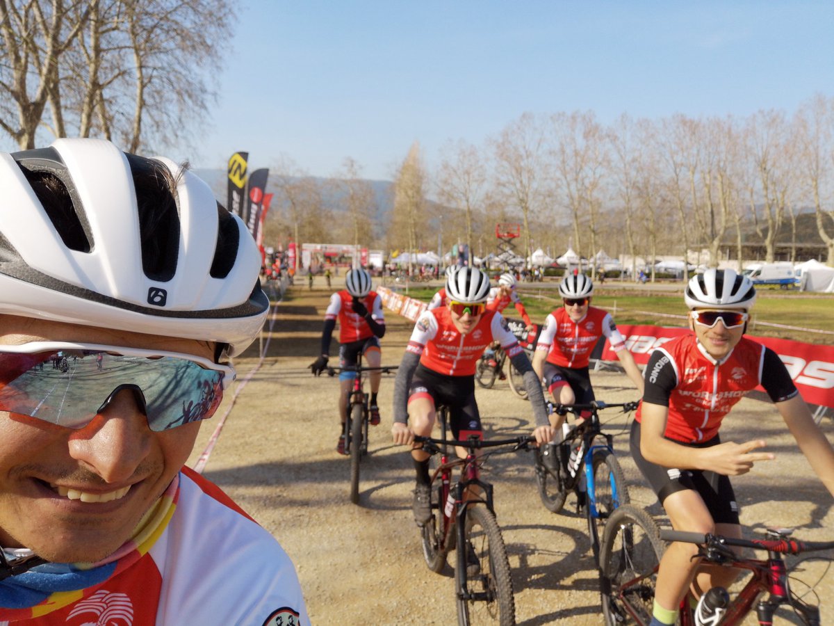 ThomasVincent66's tweet photo. Banyoles Super Cup was #great so far with that team 🔥👍😎
#Team #teammate #teamsupport #workshopbikes #trekbikes #mtb #bike #cycling #workshop #race #racing #xc #xco #btt #bontrager #trek #nofilter #Banyoles #copacatalana #supercupmassi #ogival #MuleBar #santini https://t.co/NggYtZFTCK