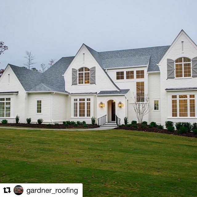 loydbuilders's tweet photo. Thanks @gardner_roofing for the shoutout and the job well done! 
#Repost @gardner_roofing with @get_repost
・・・
Beautiful home we roofed few months ago 😍 @loydbuilders #gardnerroofingandconstructioninc #chapelhill #ncroofing https://t.co/vd5cdgQmvF https://t.co/dBkLPq5zXc