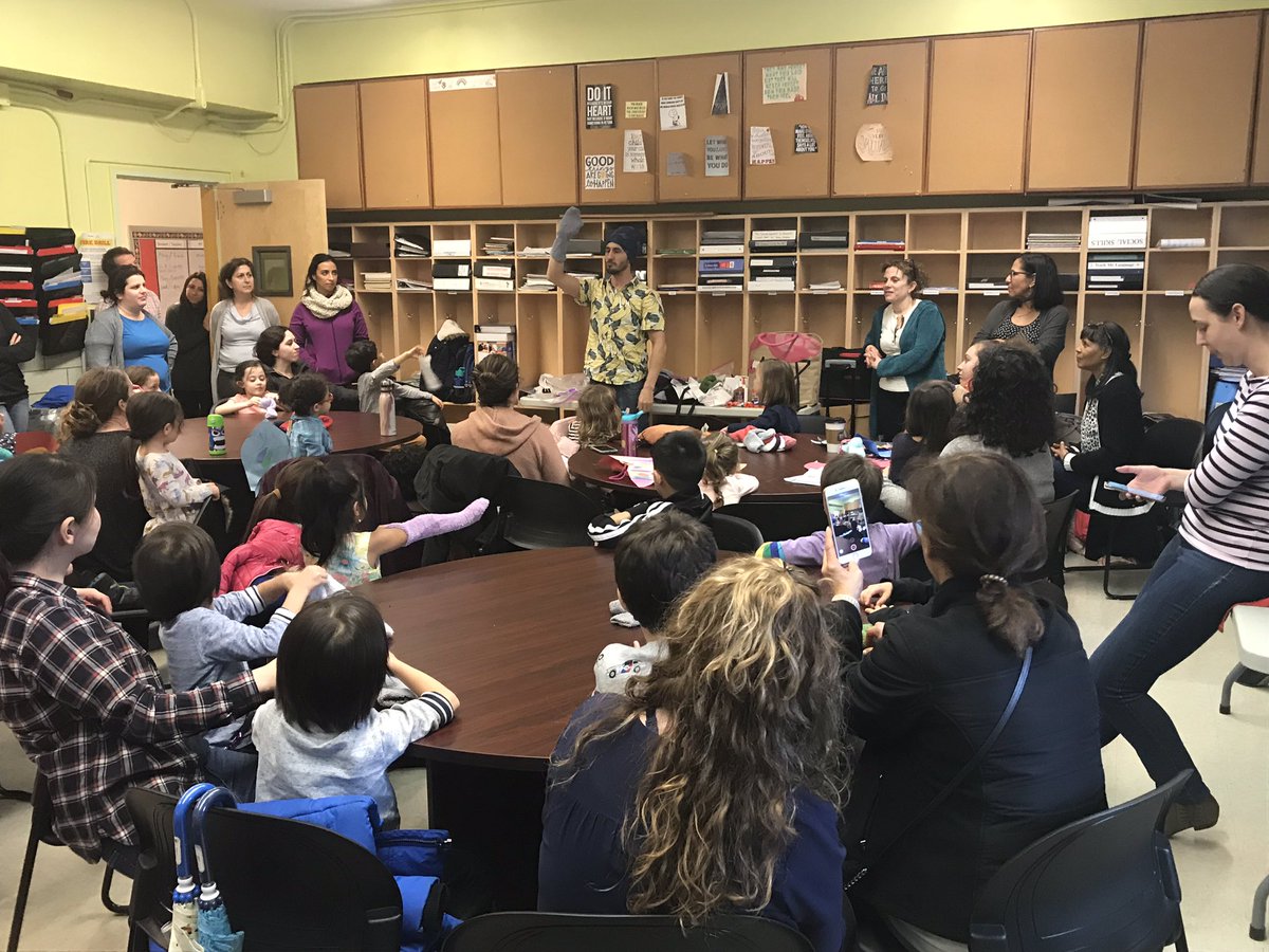 D30PreK's tweet photo. Q397: Thank you to Mr. Lu and Puppetry in Practice for a fabulous parent engagement event! #prekforall #gooodforALLchildren #puppetfun https://t.co/DgiF5vhQX7