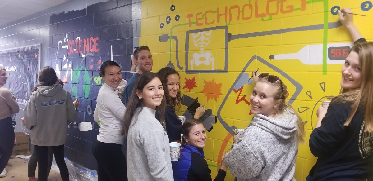 DrB46552425's tweet photo. Had a blast volunteering with an awesome group of students this weekend.
#ufpm2020
@UFISE https://t.co/PByr7QUC1h