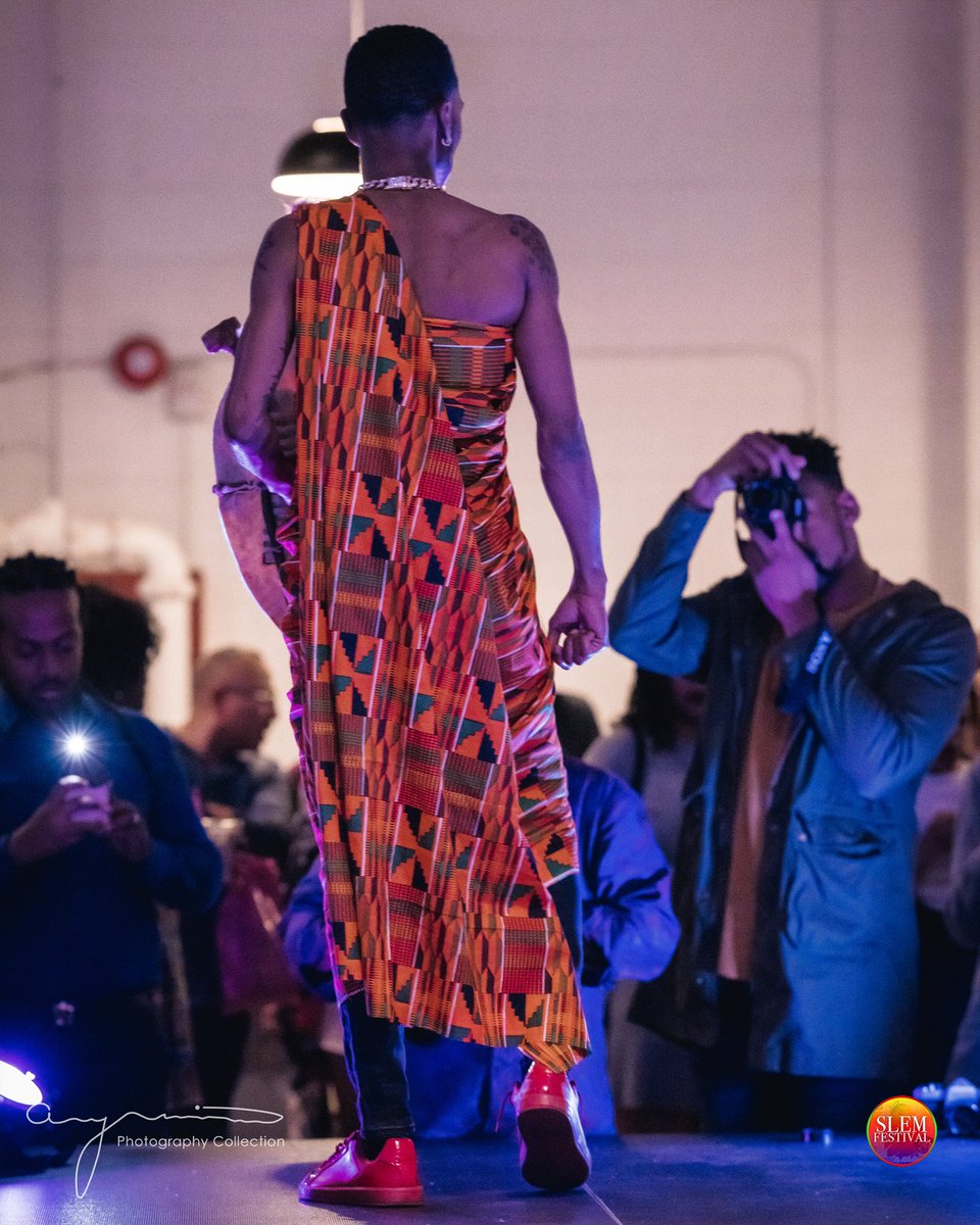 kalvinkosha's tweet photo. ✊🏾| Father, here comes a lion. Oh yes, it’s a lion. A lion and a leopard come to this place. We’re going to conquer that lion.
•
@slemfestival | @slemglobal
📸: @FervorImages
•
#africanfashion #kinte #zulu #houstonmodels #fashionshow #slemfest #slemfestival #keepitkosha https://t.co/iVZB0IjPkc