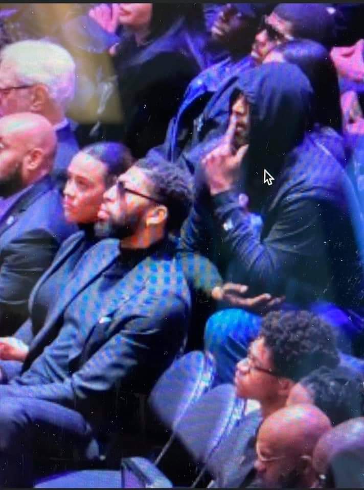OhThatsRJ's tweet photo. @ShannonSharpe Aint that him??? https://t.co/rCExd4ypYP