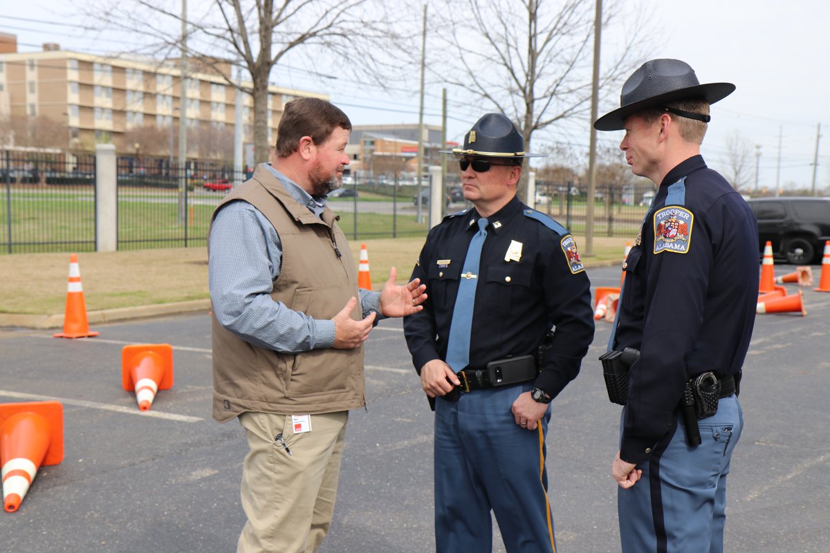 AlfaFarmers's tweet photo. Federation employees experienced the dangers of distracted driving today during a Fatal Vision simulation through @ALEAprotects.

The Federation also donated materials to support the program and its mission across Alabama. https://t.co/9zFBBQpygD