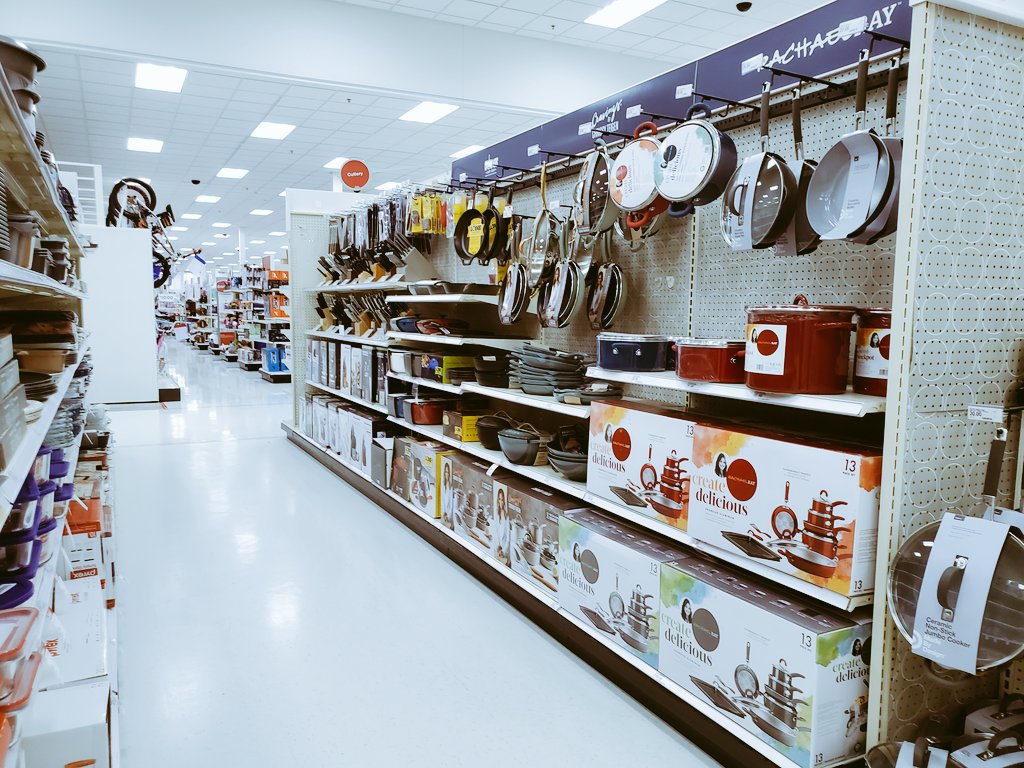 3pm guest ready through kitchen!