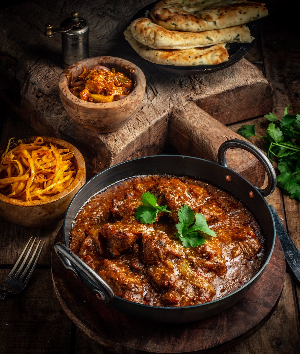 WeeRascal's tweet photo. An evening of paperwork beckons. I have a midweek curry for company, though: hogget with tamarind and coconut, shredded cabbage with turmeric and garlic and a dollop of mango chutney. Probably no provenance whatsoever, but it’s right up my street. #Midweek #Curry #MenialTasks https://t.co/DoSUM4IuzO