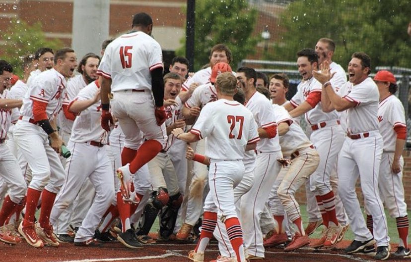BSN_baseball's tweet photo. 👬 TEAMMATE TUESDAY 👭 We are happy to work with all these programs and show them love today! #teammate #tuesday #lacrosse #bsnsports #theheartofthegame https://t.co/NSSWxV4Bm8