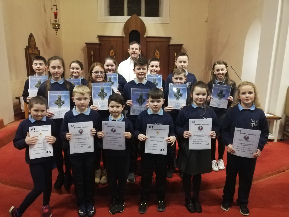 #Welldone to our Primary Three, Four and Seven #Sacramental classes this evening at our Service of #Commitment & #Light
Thanks2 Fr Brennan for a lovely ceremony 👌
#SchoolParishLinks @DandCSchools @DownandConnor ⛪
🕊️🔥🕊️