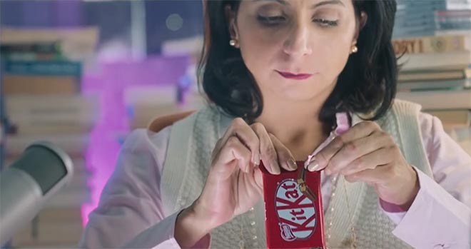 Kit Kat Emergency Break for Technology advertising campaign from <a href="/PublicisWW/">Leo</a> gives a break for Siri and GPS guides <a href="/KITKAT/">KITKAT</a> <a href="/Nestle/">Nestlé</a> theinspirationroom.com/daily/2020/kit…