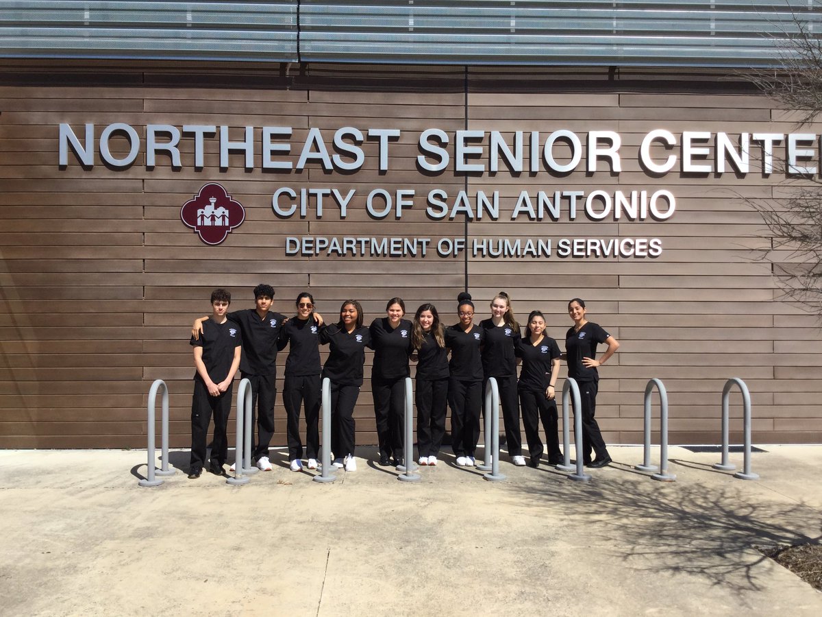 mslopezhst's tweet photo. Students had a great learning experience today. We discovered a gem #yourDHS #COSADHS of San Antonio and had so much fun! Thank you #SAWORKS job shadow day for this wonderful opportunity. @NISD_CTE @NISDClark @ClarkHOSA this is the future of healthcare! https://t.co/3mgp8kvYXa