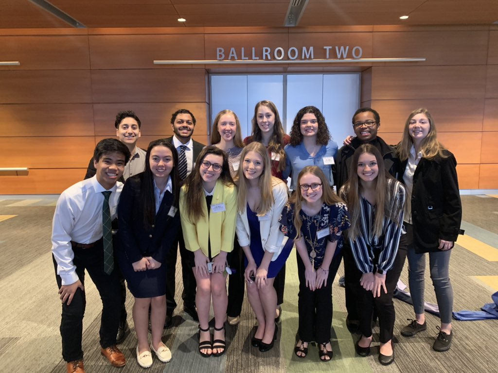 saraholander_'s tweet photo. thank you @vbschools for giving students opportunities like Official for a Day! I had a great day in the public health department #vbschools #ofad2020 https://t.co/S8fmfaXmhB