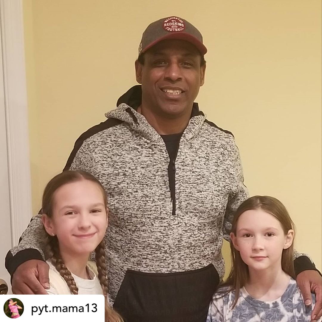 GaryClarkInc's tweet photo. #PinkHydration 💗💧
Proud to be one of the first to support @garyclarkincorporated in raising awareness! Get your order in for in-home delivery today: https://t.co/jTcmcUB2zq
Via @pyt.mama13 https://t.co/TuiFKSILHt